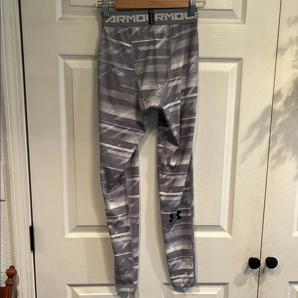 Under Armour Men's Gray Patterned Compression Pan… - image 4
